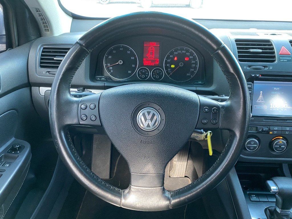 VOLKSWAGEN JETTA 2.5 I 20V 150CV GASOLINA 4P TIPTRONIC VOLKSWAGEN JETTA 2.5 I 20V 150CV GASOLINA 4P TIPTRONIC