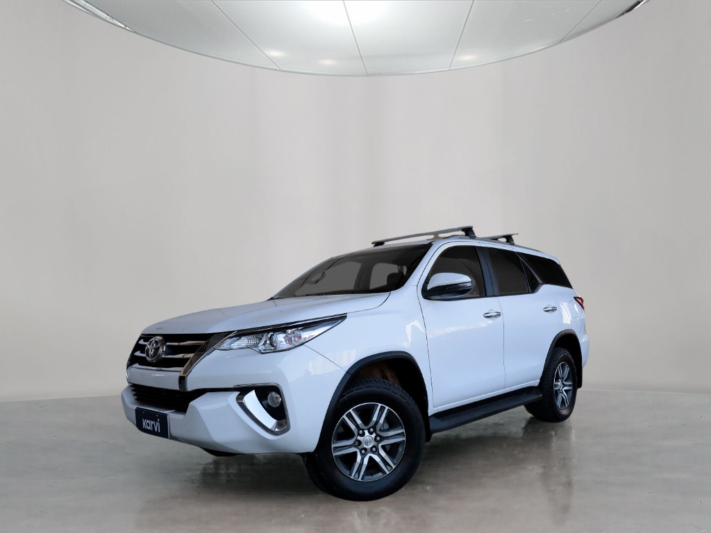 Carros seminovos TOYOTA HILUX SW4 2.7 SRV 7 LUGARES 4X2 16V FLEX 4P AUTOMATICO