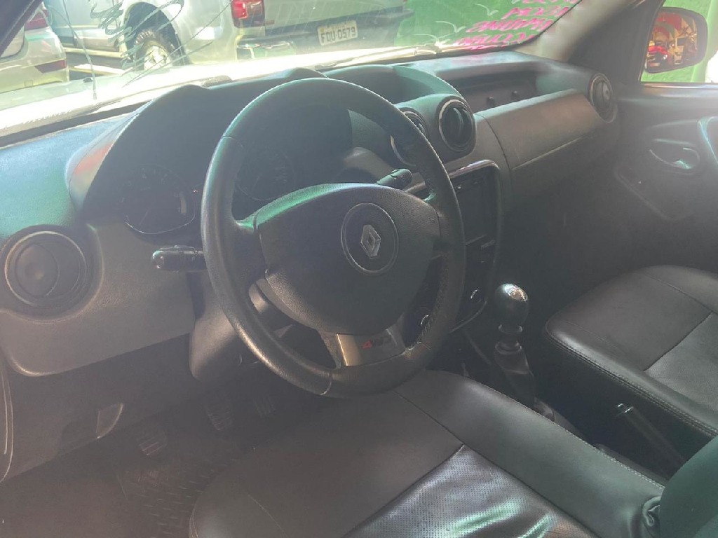 RENAULT DUSTER 2.0 DYNAMIQUE 4X4 16V FLEX 4P MANUAL RENAULT DUSTER 2.0 DYNAMIQUE 4X4 16V FLEX 4P MANUAL