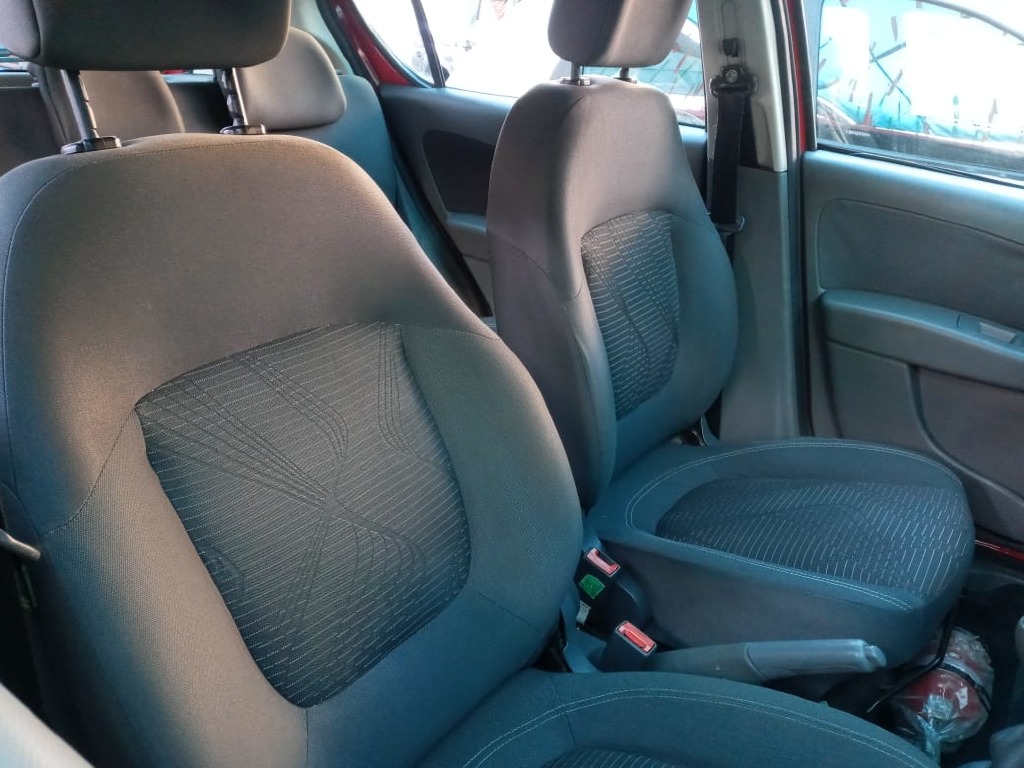 FIAT PALIO 1.4 MPI ATTRACTIVE 8V FLEX 4P MANUAL FIAT PALIO 1.4 MPI ATTRACTIVE 8V FLEX 4P MANUAL