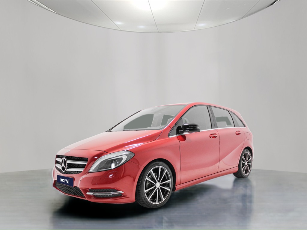 Seminovos certificados MERCEDES-BENZ B200 1.6 SPORT TURBO GASOLINA 4P AUTOMÁTICO