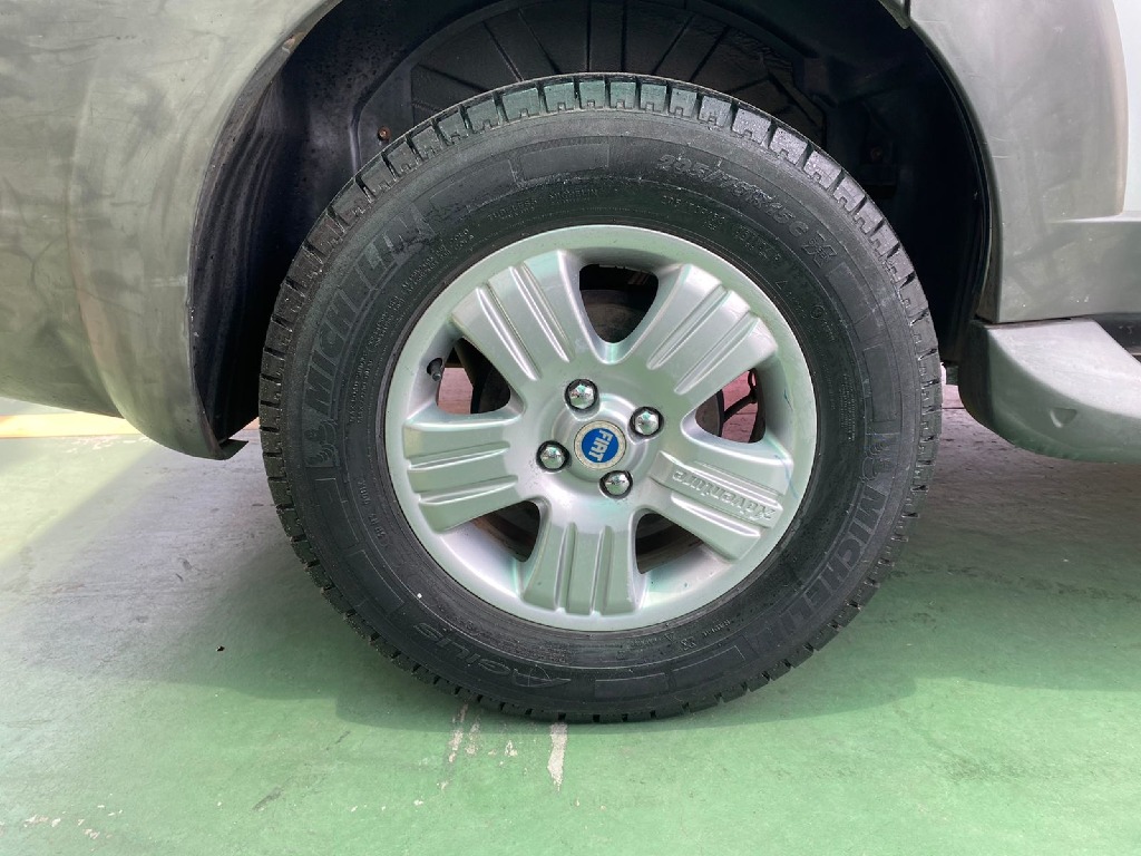 FIAT DOBLO 1.8 MPI ADVENTURE 8V FLEX 4P MANUAL FIAT DOBLO 1.8 MPI ADVENTURE 8V FLEX 4P MANUAL