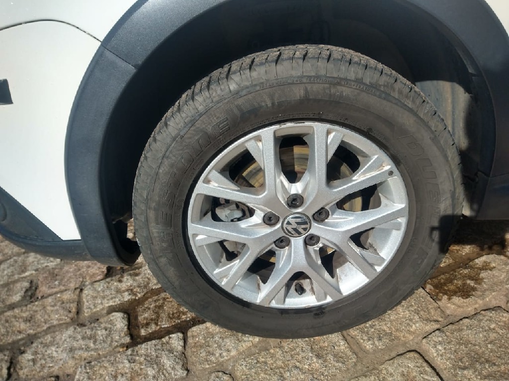 VOLKSWAGEN CROSSFOX 1.6 MI FLEX 8V 4P MANUAL VOLKSWAGEN CROSSFOX 1.6 MI FLEX 8V 4P MANUAL