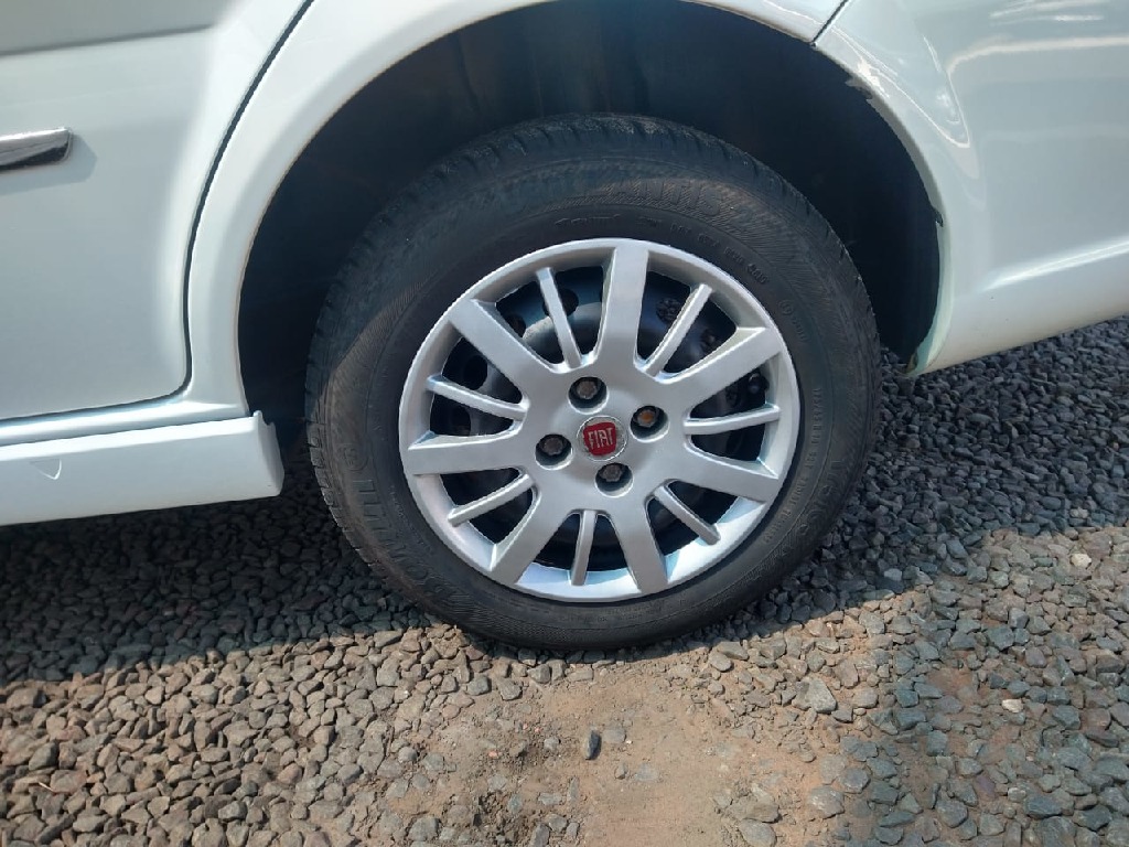 FIAT SIENA 1.4 MPI EL 8V FLEX 4P MANUAL FIAT SIENA 1.4 MPI EL 8V FLEX 4P MANUAL