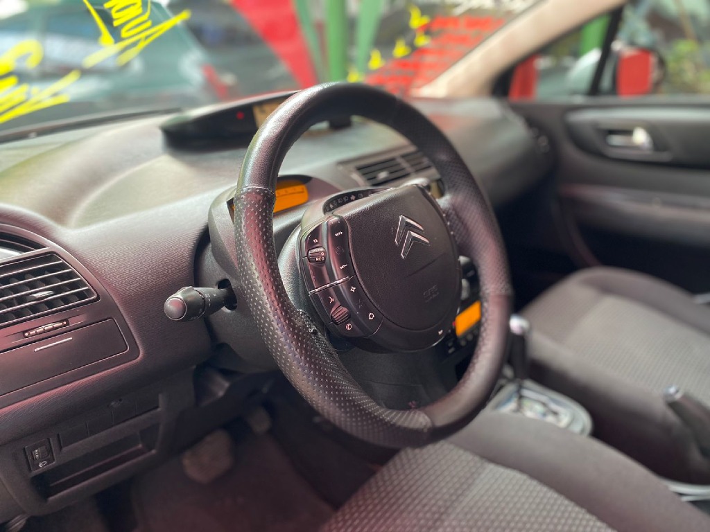 CITROEN C4 2.0 GLX 16V FLEX 4P AUTOMATICO CITROEN C4 2.0 GLX 16V FLEX 4P AUTOMATICO