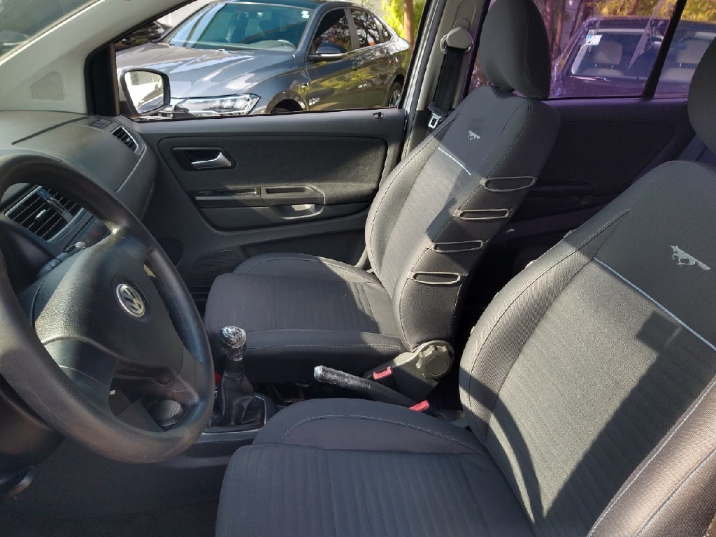VOLKSWAGEN CROSSFOX 1.6 MI FLEX 8V 4P MANUAL VOLKSWAGEN CROSSFOX 1.6 MI FLEX 8V 4P MANUAL