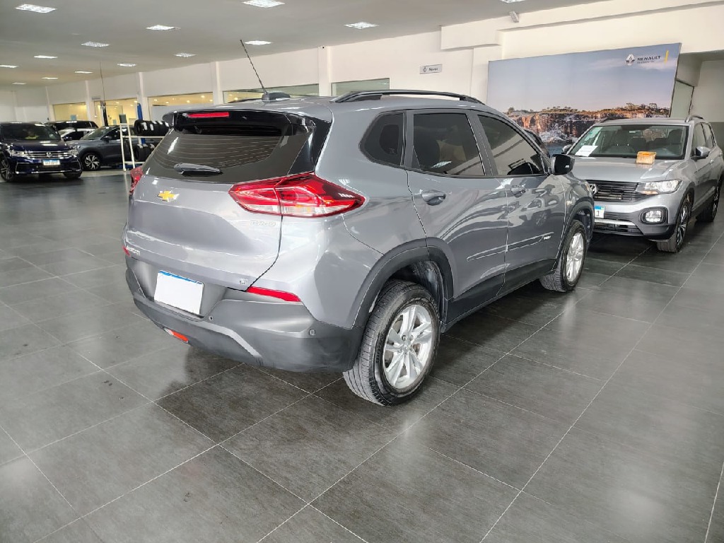CHEVROLET TRACKER
