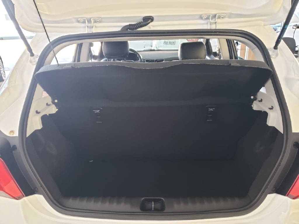 CHEVROLET ONIX 1.4 MPFI LTZ 8V FLEX 4P AUTOMATICO CHEVROLET ONIX 1.4 MPFI LTZ 8V FLEX 4P AUTOMATICO