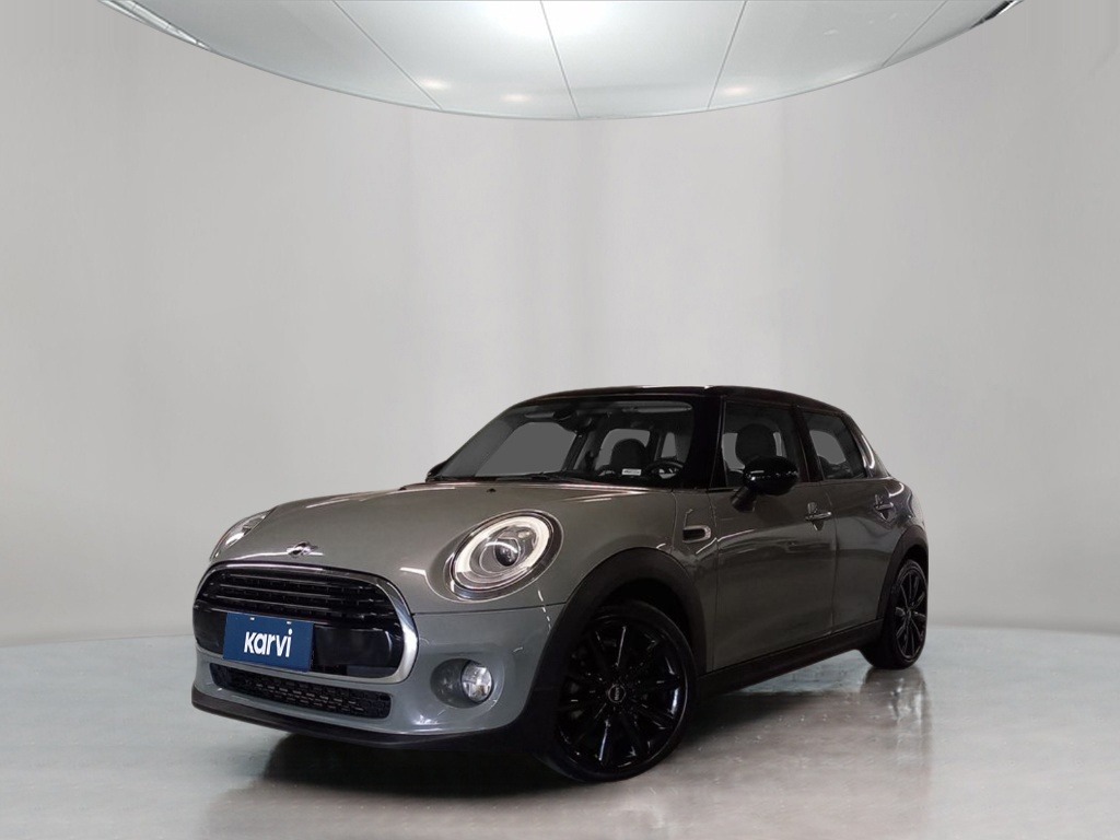 Carros seminovos MINI COOPER 1.5 12V TURBO GASOLINA TOP 4P AUTOMATICO