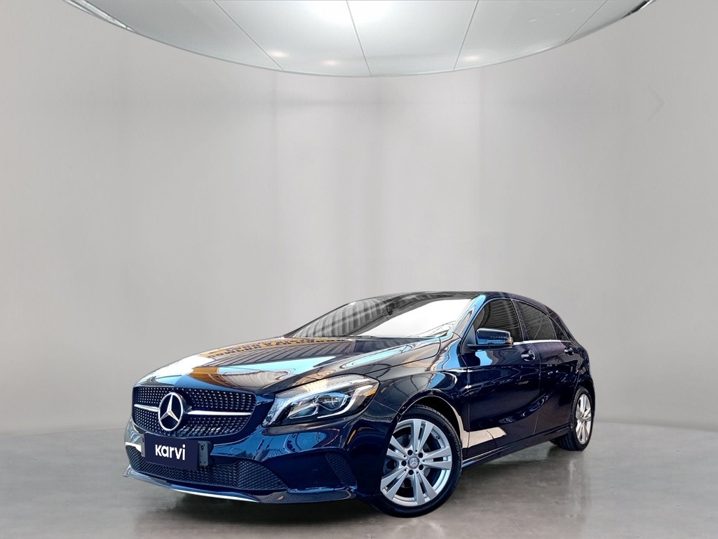 Carros seminovos MERCEDES-BENZ A 200 1.6 CGI FLEX 7G-DCT