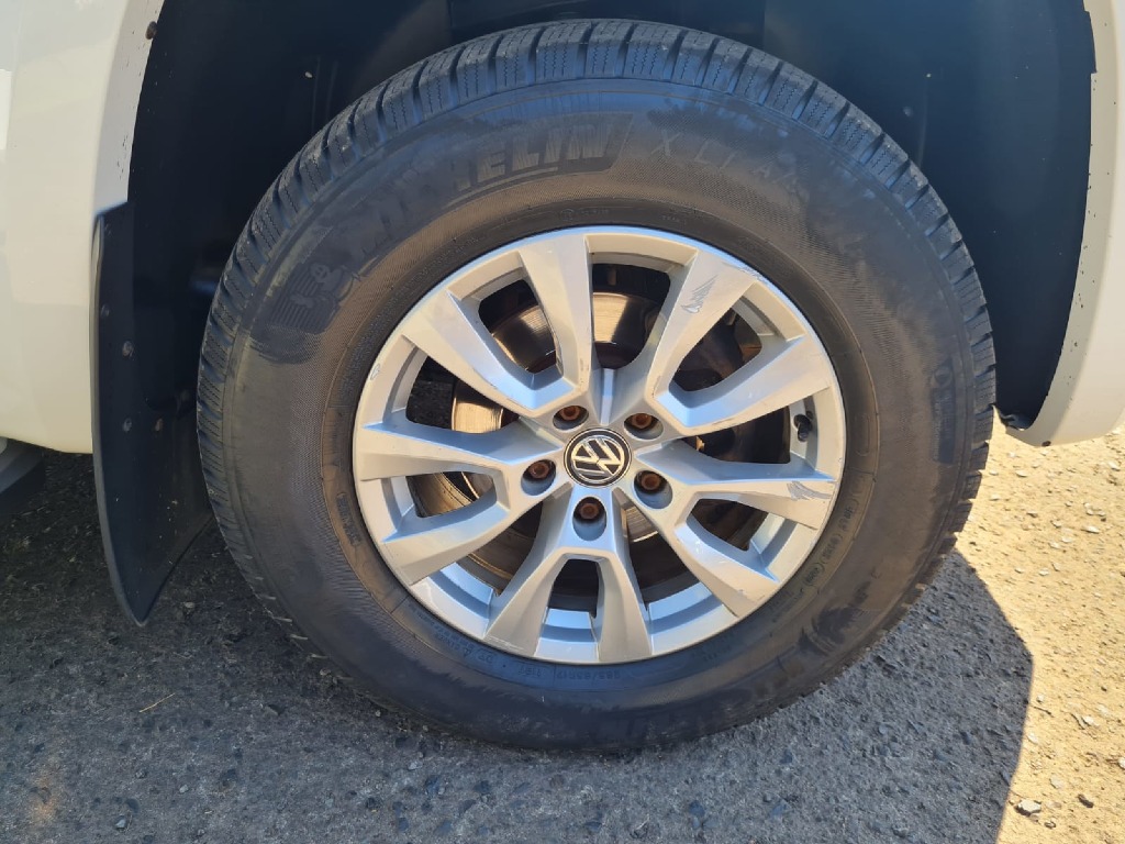 VOLKSWAGEN AMAROK 2.0 COMFORTLINE 4X4 CD 16V TURBO INTERCOOLER DIESEL 4P AUTOMATICO VOLKSWAGEN AMAROK 2.0 COMFORTLINE 4X4 CD 16V TURBO INTERCOOLER DIESEL 4P AUTOMATICO