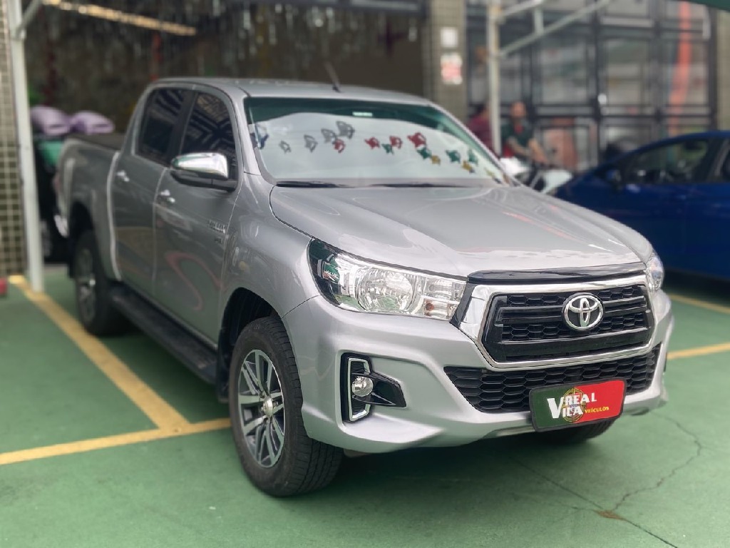 TOYOTA HILUX 2.7 SRV 4X2 CD 16V FLEX 4P AUTOMATICO TOYOTA HILUX 2.7 SRV 4X2 CD 16V FLEX 4P AUTOMATICO