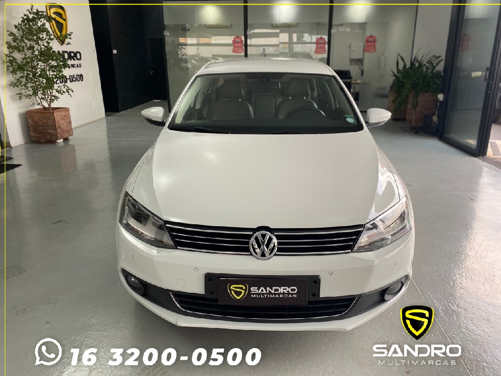 VOLKSWAGEN JETTA 2.0 COMFORTLINE FLEX 4P TIPTRONIC