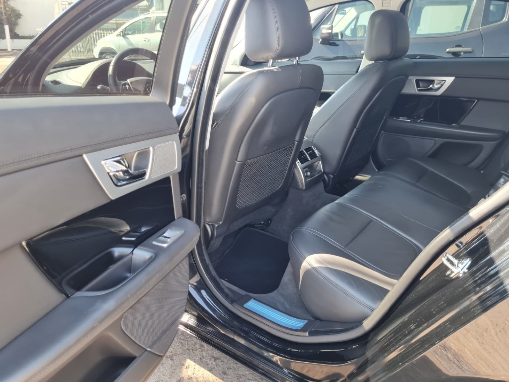 JAGUAR XF 2.0 PREMIUM LUXURY TURBOCHARGED GASOLINA 4P AUTOMATICO JAGUAR XF 2.0 PREMIUM LUXURY TURBOCHARGED GASOLINA 4P AUTOMATICO