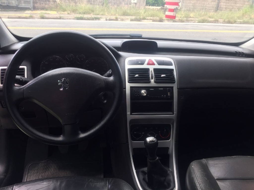PEUGEOT 307 1.6 PRESENCE PACK 16V FLEX 4P MANUAL PEUGEOT 307 1.6 PRESENCE PACK 16V FLEX 4P MANUAL