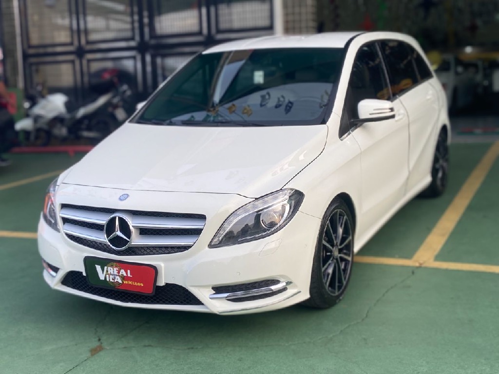 MERCEDES-BENZ B 200 1.6 SPORT TURBO GASOLINA 4P AUTOMATICO MERCEDES-BENZ B 200 1.6 SPORT TURBO GASOLINA 4P AUTOMATICO