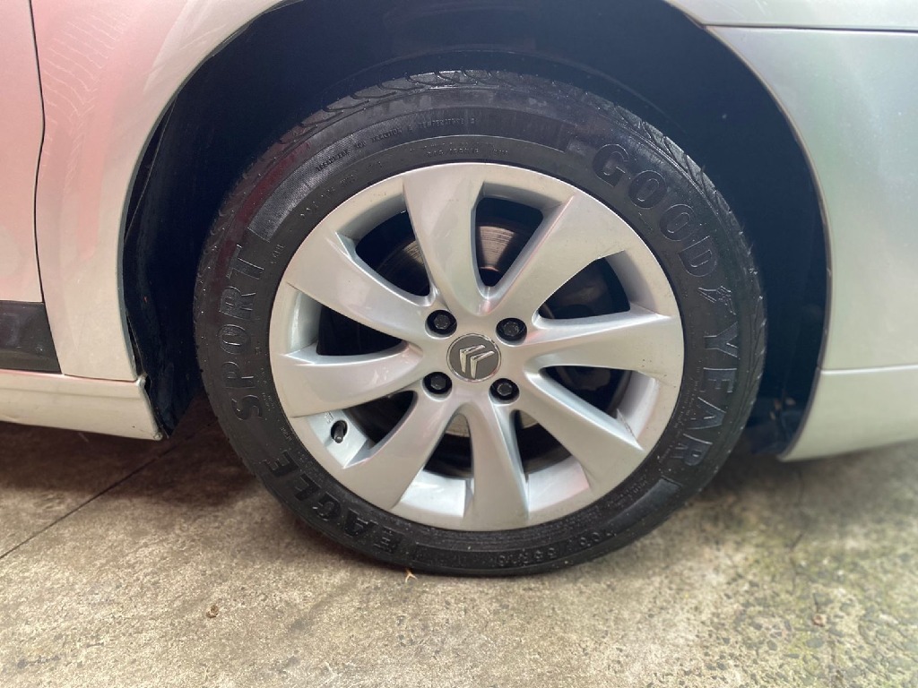 CITROEN C4 2.0 GLX 16V FLEX 4P AUTOMATICO CITROEN C4 2.0 GLX 16V FLEX 4P AUTOMATICO