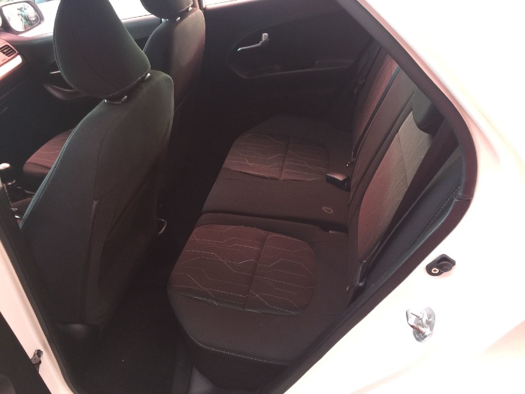KIA PICANTO 1.0 EX 12V FLEX 4P MANUAL KIA PICANTO 1.0 EX 12V FLEX 4P MANUAL