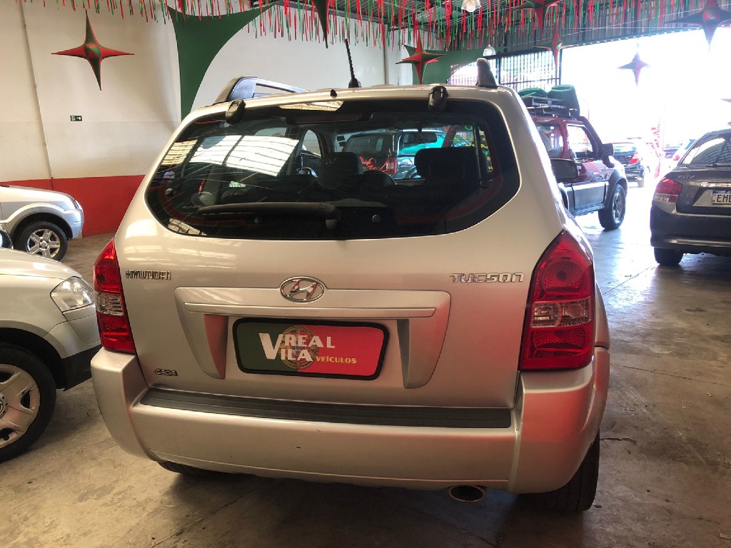 HYUNDAI TUCSON 2.0 MPFI GL 16V 142CV 2WD GASOLINA 4P MANUAL HYUNDAI TUCSON 2.0 MPFI GL 16V 142CV 2WD GASOLINA 4P MANUAL