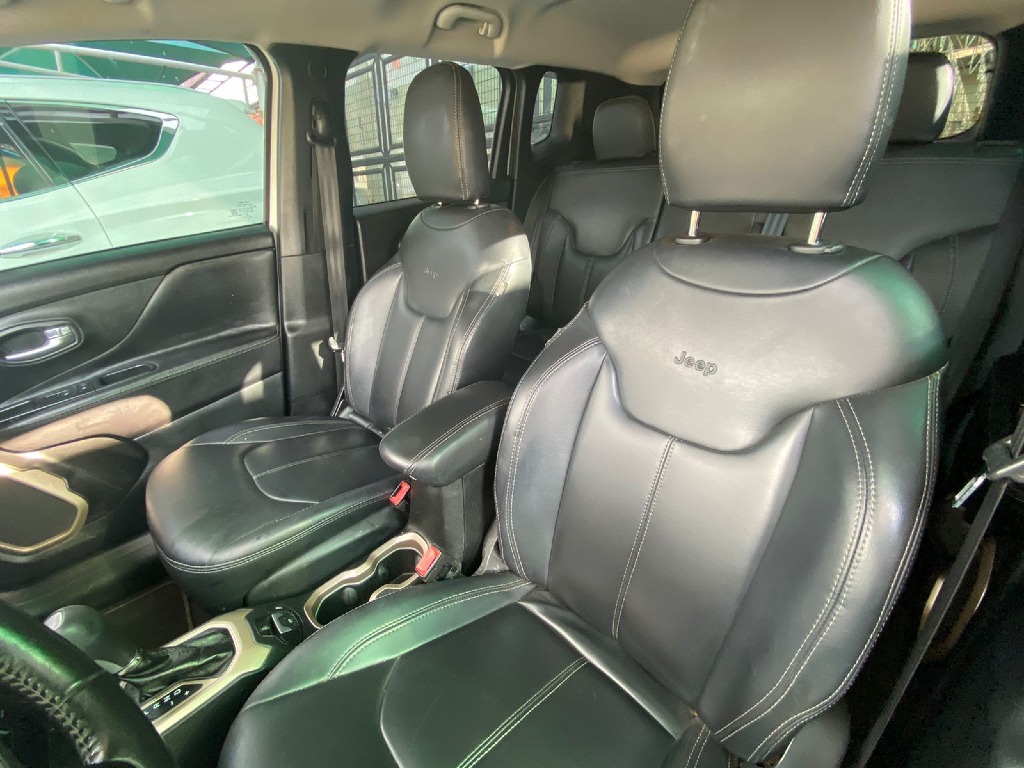 JEEP RENEGADE 1.8 16V FLEX LONGITUDE 4P AUTOMATICO JEEP RENEGADE 1.8 16V FLEX LONGITUDE 4P AUTOMATICO