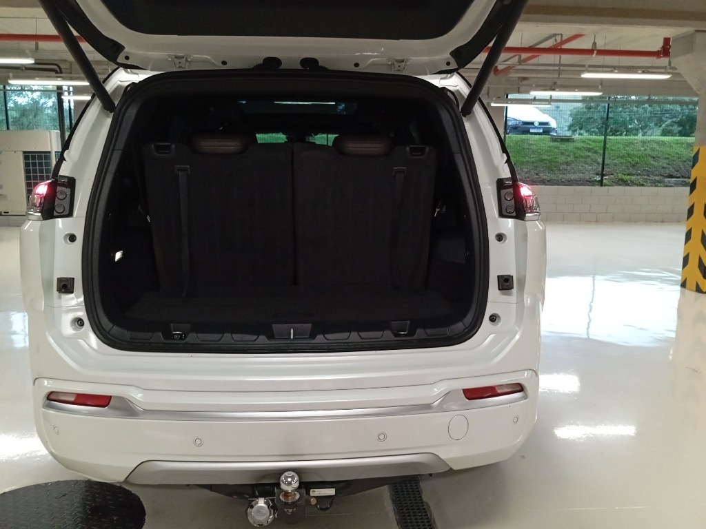 jeep COMMANDER 1.3 T270 TURBO FLEX OVERLAND AT6 2022