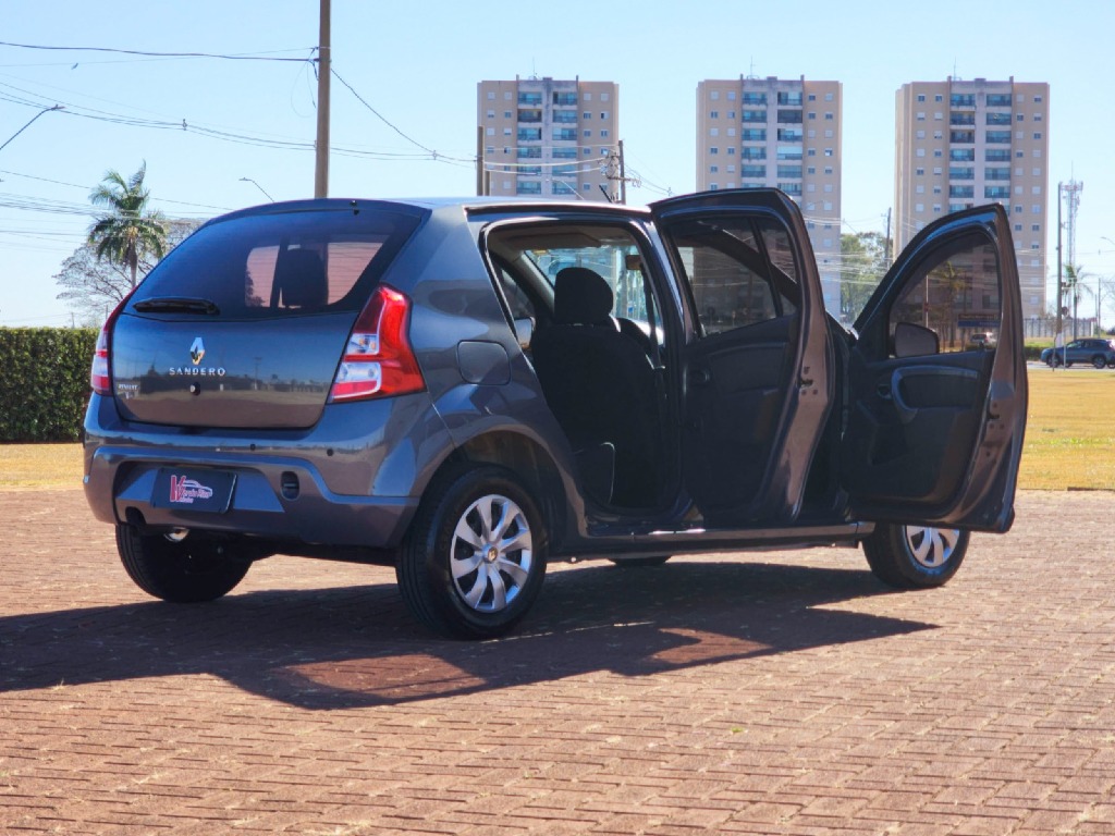 RENAULT SANDERO 1.0 EXPRESSION 16V FLEX 4P MANUAL