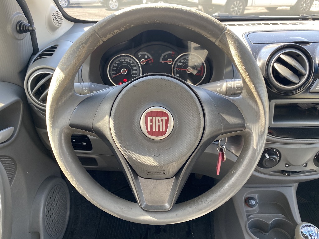 FIAT PALIO 1.0 MPI ATTRACTIVE 8V FLEX 4P MANUAL FIAT PALIO 1.0 MPI ATTRACTIVE 8V FLEX 4P MANUAL