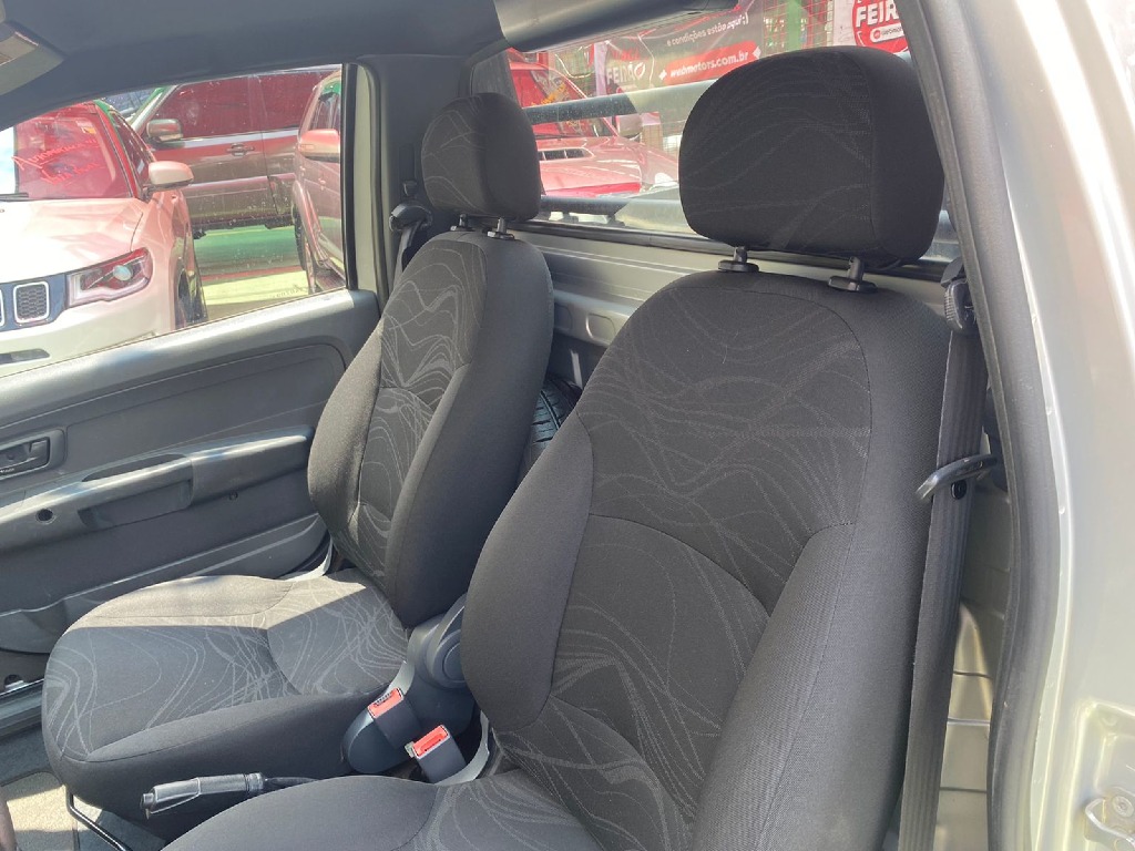 FIAT STRADA 1.4 MPI HARD WORKING CS 8V FLEX 2P MANUAL FIAT STRADA 1.4 MPI HARD WORKING CS 8V FLEX 2P MANUAL