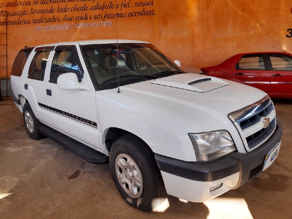 CHEVROLET BLAZER 2.4 MPFI ADVANTAGE 4X2 8V FLEX 4P MANUAL