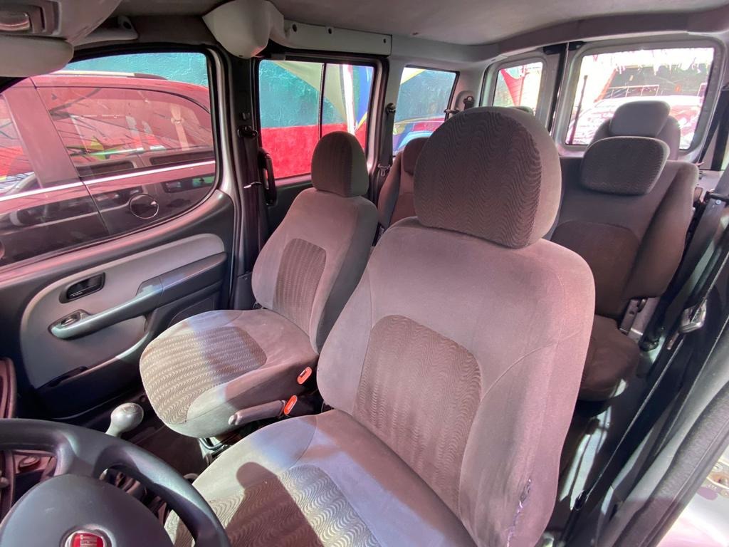 FIAT DOBLO 1.8 MPI HLX 16V FLEX 4P MANUAL FIAT DOBLO 1.8 MPI HLX 16V FLEX 4P MANUAL