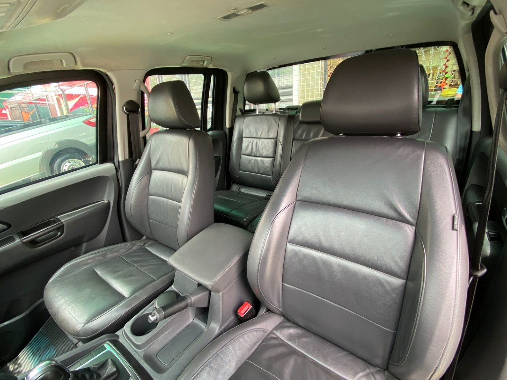 VOLKSWAGEN AMAROK 2.0 HIGHLINE 4X4 CD 16V TURBO INTERCOOLER DIESEL 4P AUTOMATICO VOLKSWAGEN AMAROK 2.0 HIGHLINE 4X4 CD 16V TURBO INTERCOOLER DIESEL 4P AUTOMATICO