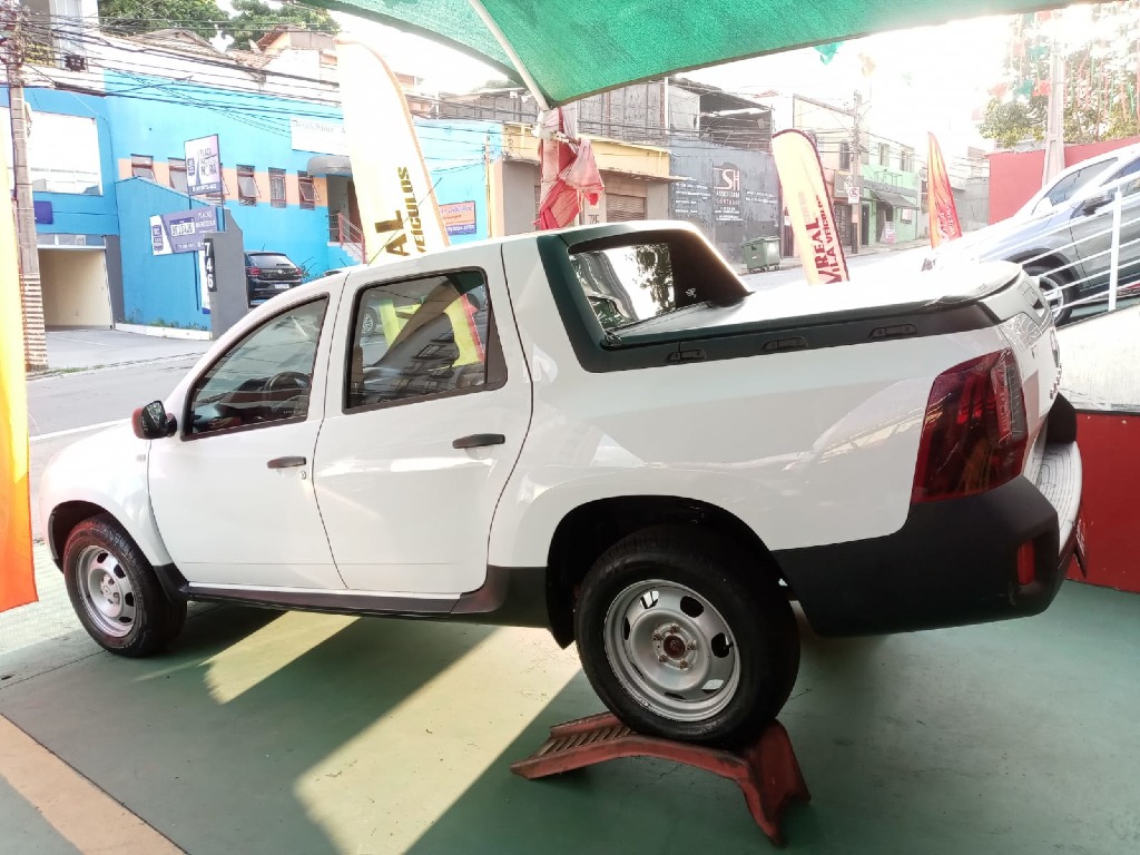 RENAULT DUSTER OROCH 1.6 16V SCE FLEX EXPRESS MANUAL RENAULT DUSTER OROCH 1.6 16V SCE FLEX EXPRESS MANUAL