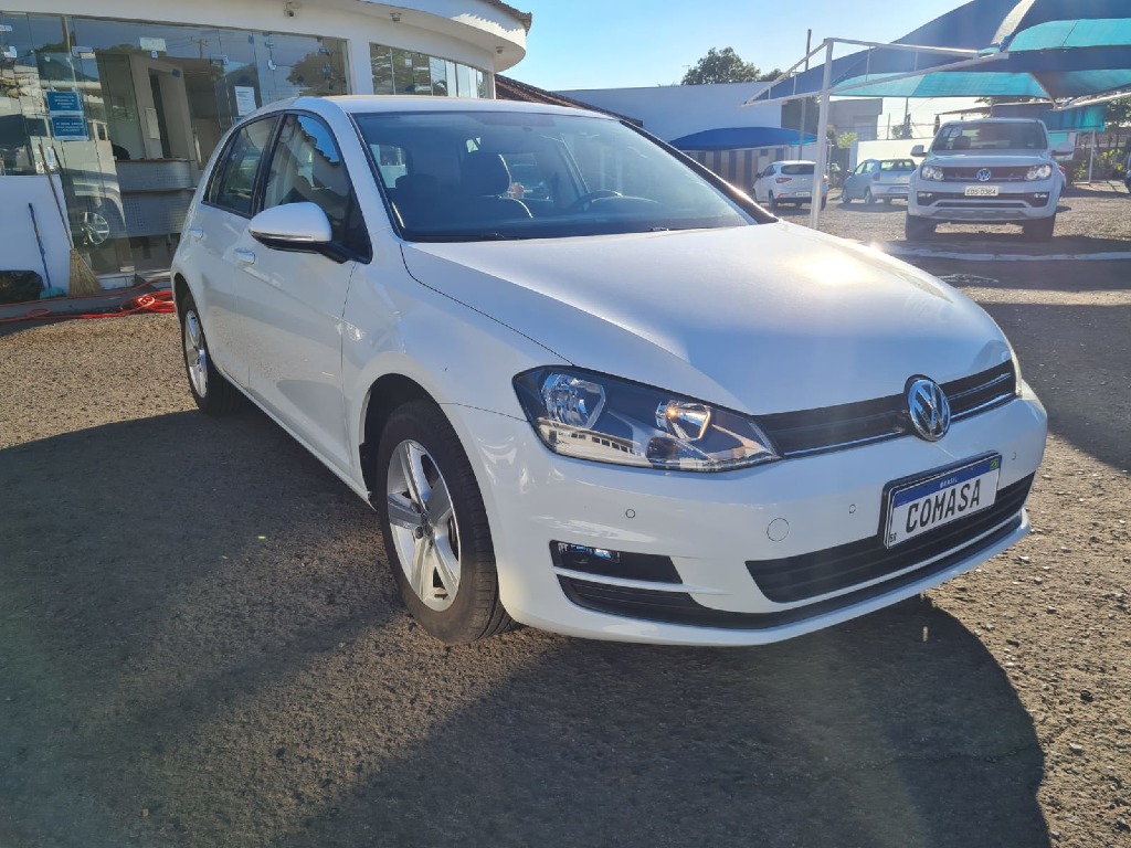 VOLKSWAGEN GOLF 1.6 MSI COMFORTLINE 16V TOTAL FLEX 4P MANUAL VOLKSWAGEN GOLF 1.6 MSI COMFORTLINE 16V TOTAL FLEX 4P MANUAL
