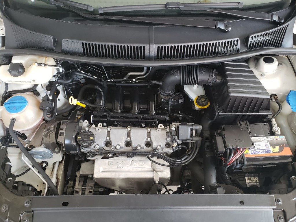 VOLKSWAGEN FOX 1.6 MSI TRENDLINE 8V FLEX 4P MANUAL VOLKSWAGEN FOX 1.6 MSI TRENDLINE 8V FLEX 4P MANUAL
