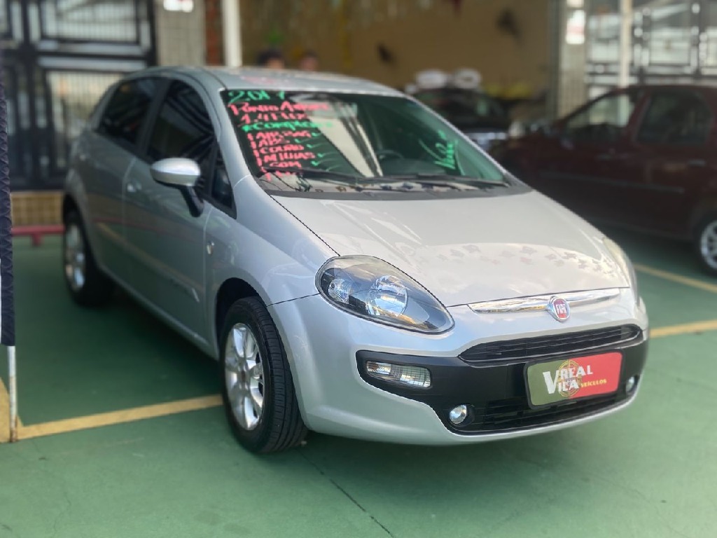 FIAT PUNTO 1.4 ATTRACTIVE ITALIA 8V FLEX 4P MANUAL FIAT PUNTO 1.4 ATTRACTIVE ITALIA 8V FLEX 4P MANUAL