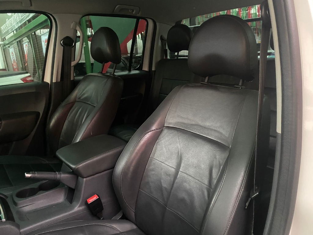 VOLKSWAGEN AMAROK 2.0 HIGHLINE 4X4 CD 16V TURBO INTERCOOLER DIESEL 4P AUTOMATICO VOLKSWAGEN AMAROK 2.0 HIGHLINE 4X4 CD 16V TURBO INTERCOOLER DIESEL 4P AUTOMATICO