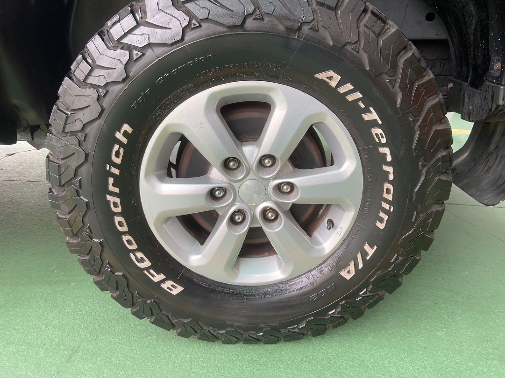 MITSUBISHI L-200 TRITON CAB.DUPLA 4X4-AT 3.2 16V TB-IC MITSUBISHI L-200 TRITON CAB.DUPLA 4X4-AT 3.2 16V TB-IC