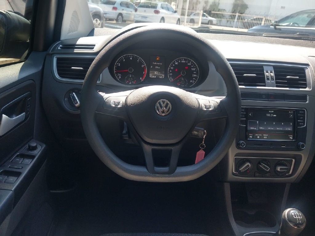 VOLKSWAGEN FOX 1.6 MSI TOTAL FLEX CONNECT 4P MANUAL VOLKSWAGEN FOX 1.6 MSI TOTAL FLEX CONNECT 4P MANUAL