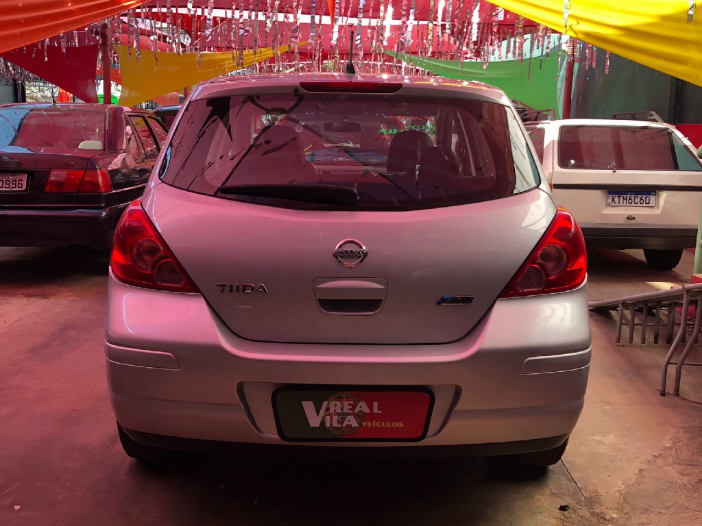 NISSAN TIIDA 1.8 S 16V FLEX 4P MANUAL NISSAN TIIDA 1.8 S 16V FLEX 4P MANUAL