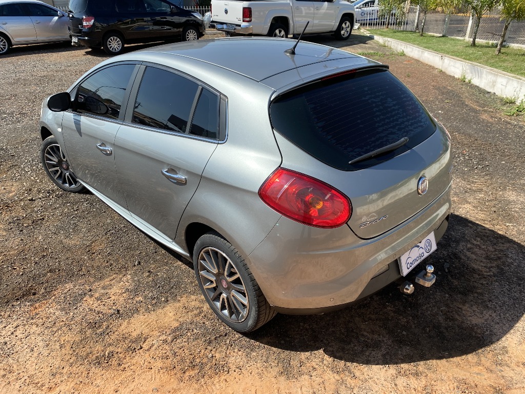 FIAT BRAVO 1.8 ABSOLUTE 16V FLEX 4P AUTOMATIZADO FIAT BRAVO 1.8 ABSOLUTE 16V FLEX 4P AUTOMATIZADO