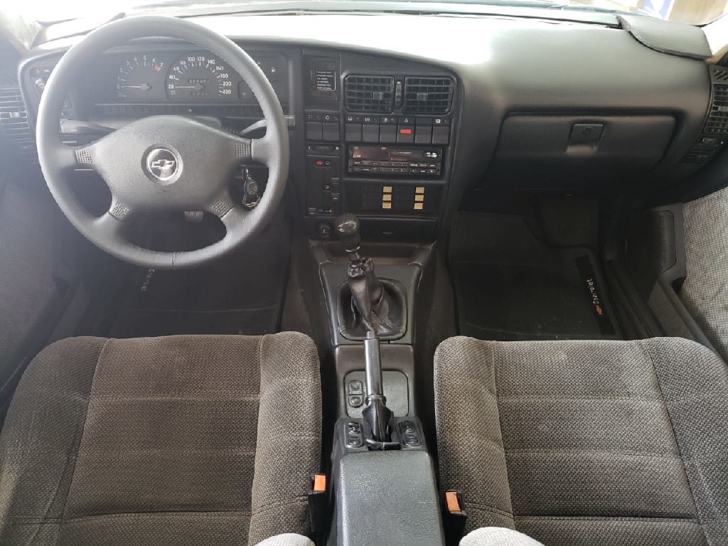 CHEVROLET OMEGA 2.0 MPFI GLS 8V ALCOOL 4P MANUAL CHEVROLET OMEGA 2.0 MPFI GLS 8V ALCOOL 4P MANUAL