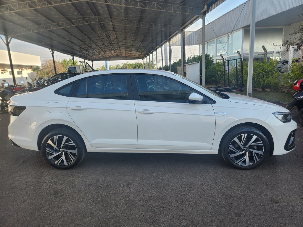 volkswagen VIRTUS 1.0 200 TSI HIGHLINE AUTOMÁTICO 2024