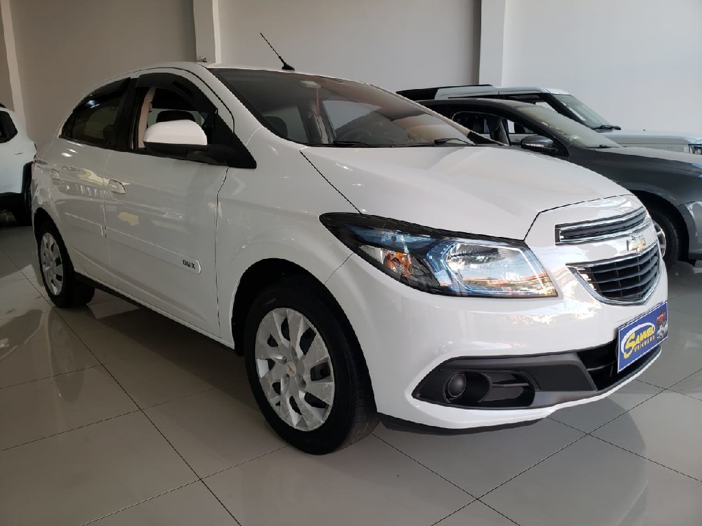 CHEVROLET ONIX 1.4 MPFI LT 8V FLEX 4P MANUAL CHEVROLET ONIX 1.4 MPFI LT 8V FLEX 4P MANUAL