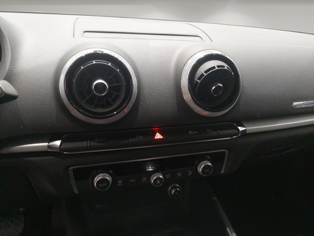 audi A3 A3 SEDAN 1.4 T ATTRACTION AT 2019