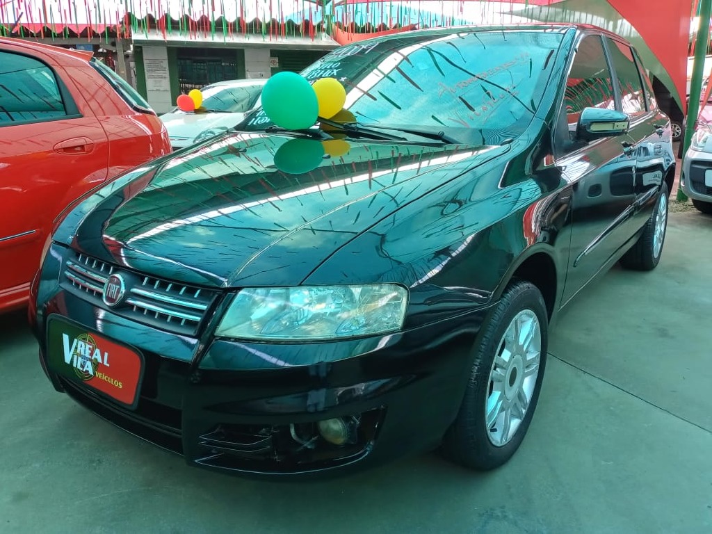 FIAT STILO 1.8 MPI 8V FLEX 4P AUTOMATIZADO FIAT STILO 1.8 MPI 8V FLEX 4P AUTOMATIZADO