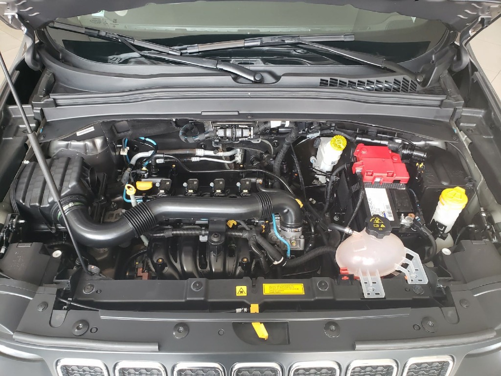 JEEP RENEGADE 1.8 16V FLEX LONGITUDE 4P AUTOMATICO JEEP RENEGADE 1.8 16V FLEX LONGITUDE 4P AUTOMATICO
