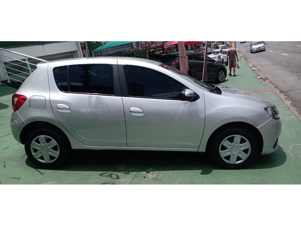 RENAULT SANDERO 1.6 EXPRESSION 8V FLEX 4P MANUAL RENAULT SANDERO 1.6 EXPRESSION 8V FLEX 4P MANUAL