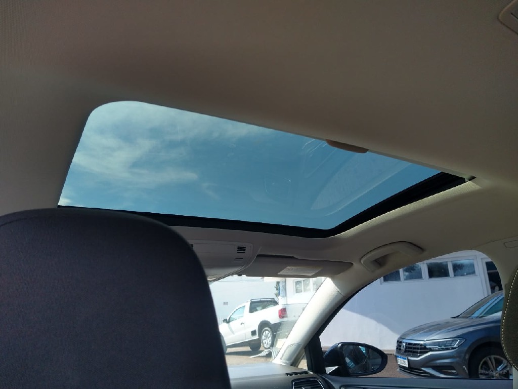 VOLKSWAGEN GOLF 1.4 TSI HIGHLINE 16V GASOLINA 4P AUTOMATICO VOLKSWAGEN GOLF 1.4 TSI HIGHLINE 16V GASOLINA 4P AUTOMATICO