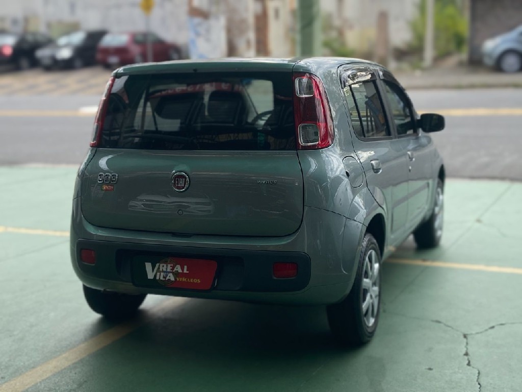 FIAT UNO 1.0 EVO VIVACE CELEBRATION 8V 4P MANUAL FIAT UNO 1.0 EVO VIVACE CELEBRATION 8V 4P MANUAL