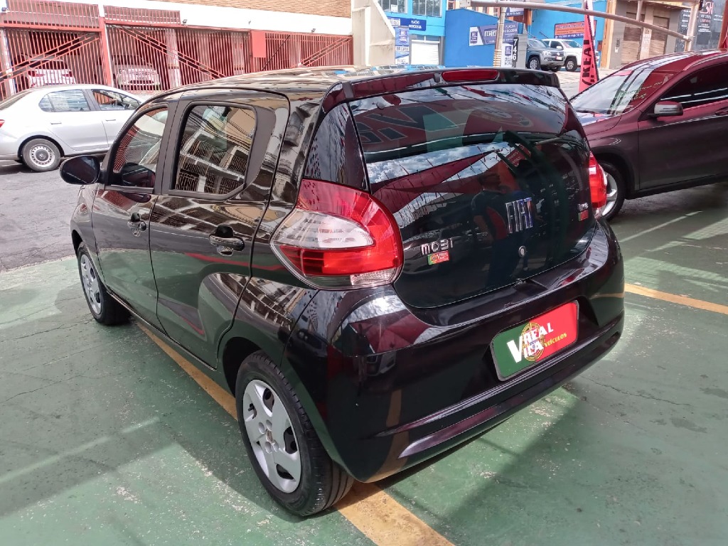 FIAT MOBI 1.0 8V EVO FLEX LIKE. MANUAL FIAT MOBI 1.0 8V EVO FLEX LIKE. MANUAL